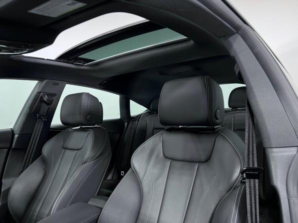 Audi A5 II (F5) Рестайлинг с пробегом 2024 года, цена 5 280 000 рублей, 10902 км, лифтбек, Автокод Объявления