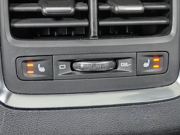 Geely Atlas Pro с пробегом 2023 года, цена 1 995 000 рублей, 68159 км, внедорожник, Автокод Объявления
