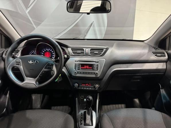 Kia Rio III Рестайлинг с пробегом 2017 года, цена 920 000 рублей, 205000 км, седан, Автокод Объявления