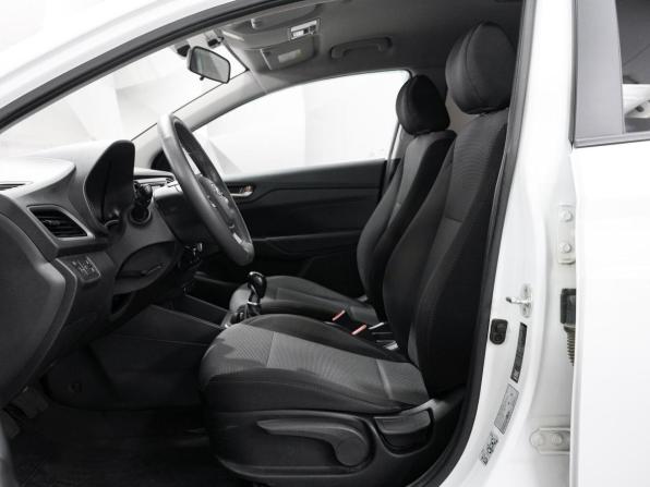 Hyundai Solaris II с пробегом 2018 года, цена 1 350 000 рублей, 101000 км, седан, Автокод Объявления
