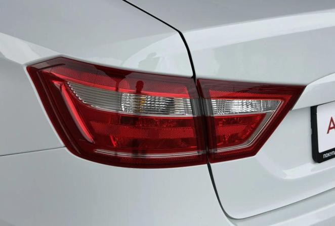 Lada (ВАЗ) Vesta I с пробегом 2018 года, цена 645 000 рублей, 181145 км, седан, Автокод Объявления