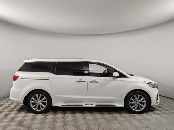 Kia Carnival III с пробегом 2018 года, цена 3 199 000 рублей, 101507 км, минивэн, Автокод Объявления