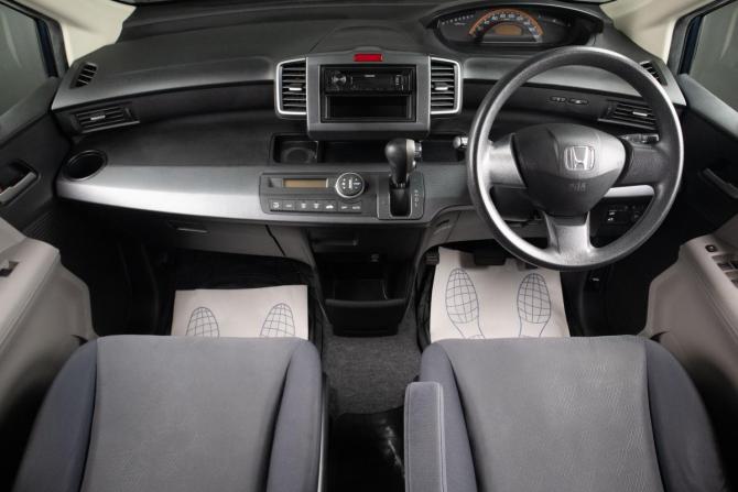 Honda Freed I с пробегом 2010 года, цена 1 199 000 рублей, 136000 км, компактвэн, Автокод Объявления