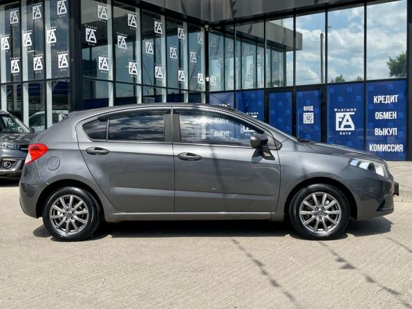 Brilliance H230 с пробегом 2015 года, цена 650 000 рублей, 59000 км, хэтчбек, Автокод Объявления