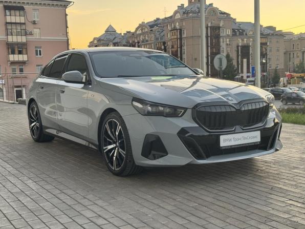 BMW 5 серии VIII (G60/G61/G68) с пробегом 2025 года, цена 7 900 000 рублей, 26162 км, седан, Автокод Объявления