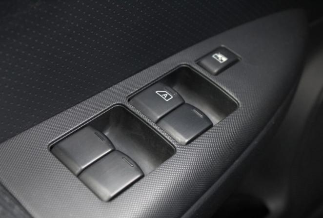 Nissan Note I Рестайлинг с пробегом 2013 года, цена 750 000 рублей, 180112 км, хэтчбек, Автокод Объявления