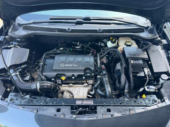 Opel Astra J Рестайлинг с пробегом 2013 года, цена 850 000 рублей, 125000 км, хэтчбек, Автокод Объявления