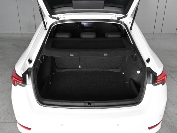 Skoda Octavia IV (A8) с пробегом 2021 года, цена 2 150 000 рублей, 140690 км, лифтбек, Автокод Объявления