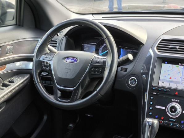 Ford Explorer V Рестайлинг 2 с пробегом 2018 года, цена 3 400 000 рублей, 99850 км, внедорожник, Автокод Объявления