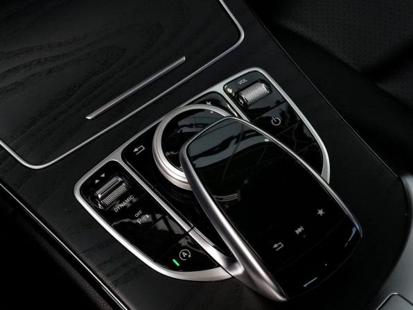 Mercedes-Benz C-Класс IV (W205) с пробегом 2017 года, цена 2 990 000 рублей, 70500 км, седан, Автокод Объявления