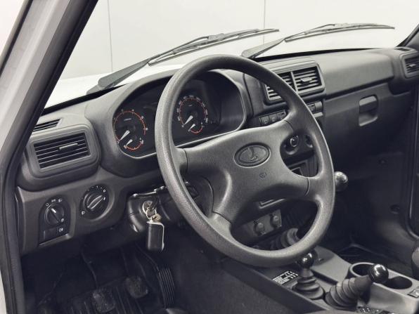 Lada (ВАЗ) Niva Legend с пробегом 2024 года, цена 955 000 рублей, 1439 км, внедорожник, Автокод Объявления