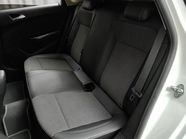 Opel Astra J с пробегом 2012 года, цена 699 000 рублей, 153000 км, хэтчбек, Автокод Объявления