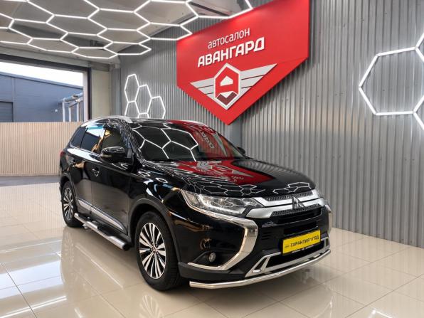 Mitsubishi Outlander III Рестайлинг 3 с пробегом 2019 года, цена 2 350 000 рублей, 147094 км, внедорожник, Автокод Объявления