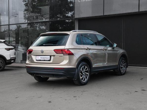 Volkswagen Tiguan II с пробегом 2018 года, цена 1 998 000 рублей, 181667 км, внедорожник, Автокод Объявления
