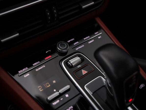 Porsche Cayenne III с пробегом 2019 года, цена 6 299 000 рублей, 97412 км, внедорожник, Автокод Объявления