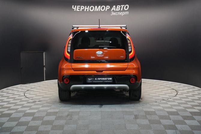 Kia Soul II Рестайлинг с пробегом 2017 года, цена 1 532 000 рублей, 157000 км, хэтчбек, Автокод Объявления