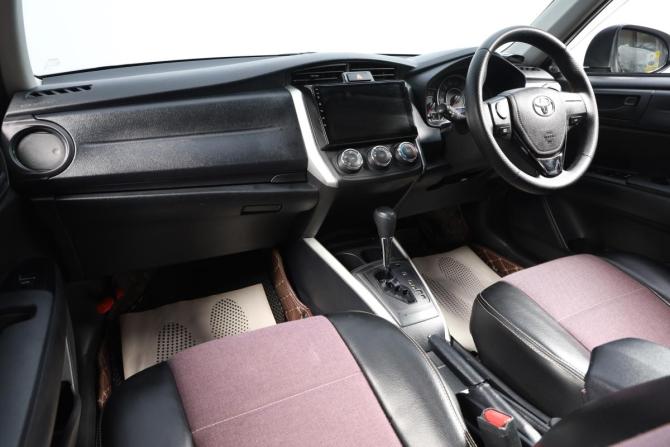 Toyota Corolla XI (E160 E170) Рестайлинг 2 с пробегом 2019 года, цена 1 599 000 рублей, 155001 км, универсал, Автокод Объявления