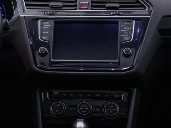 Volkswagen Tiguan II с пробегом 2017 года, цена 2 868 000 рублей, 99632 км, внедорожник, Автокод Объявления