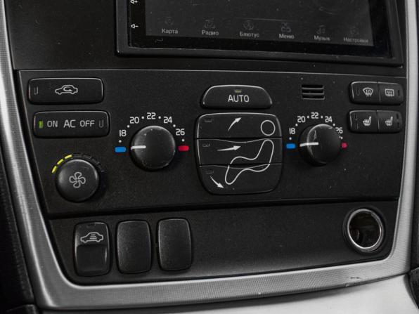 Volvo S60 I Рестайлинг с пробегом 2004 года, цена 590 000 рублей, 372000 км, седан, Автокод Объявления