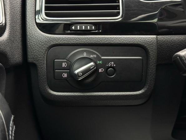 Volkswagen Touareg II Рестайлинг с пробегом 2016 года, цена 2 599 000 рублей, 223607 км, внедорожник, Автокод Объявления