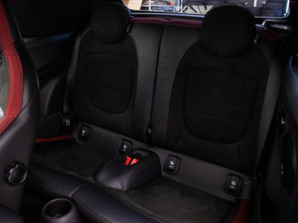 Mini Hatch III (F55/F56) Рестайлинг с пробегом 2019 года, цена 3 997 000 рублей, 97200 км, хэтчбек, Автокод Объявления