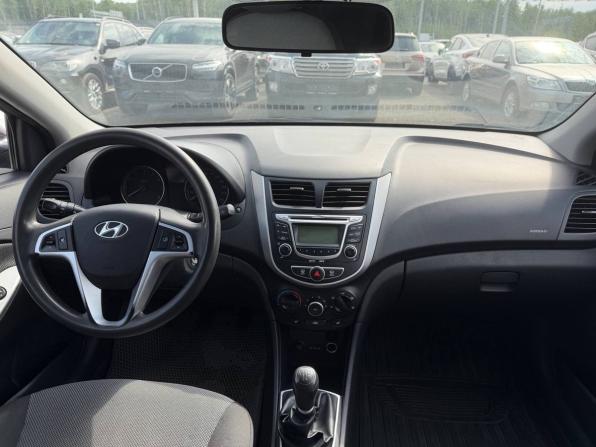Hyundai Solaris I с пробегом 2011 года, цена 530 000 рублей, 211897 км, седан, Автокод Объявления