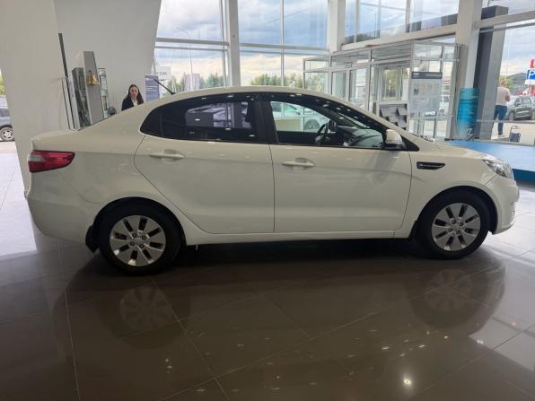 Kia Rio III с пробегом 2014 года, цена 965 000 рублей, 130000 км, седан, Автокод Объявления