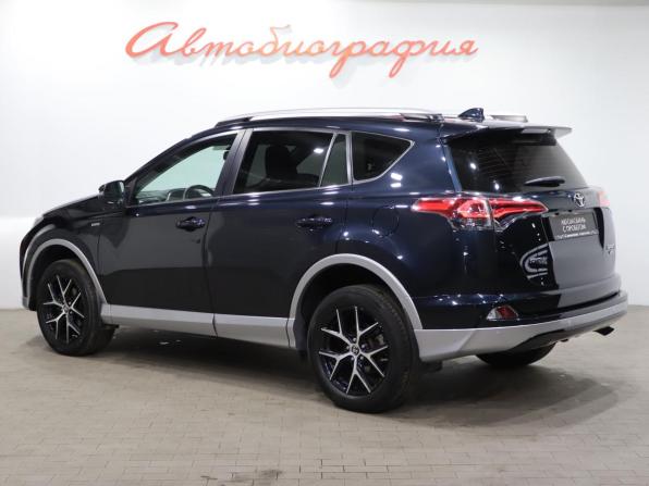 Toyota RAV4 IV (XA40) Рестайлинг с пробегом 2017 года, цена 2 290 000 рублей, 138000 км, внедорожник, Автокод Объявления