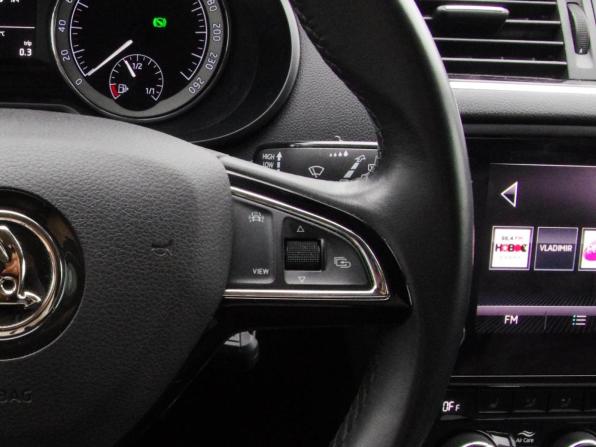 Skoda Octavia III (A7) Рестайлинг с пробегом 2019 года, цена 1 700 000 рублей, 172000 км, лифтбек, Автокод Объявления