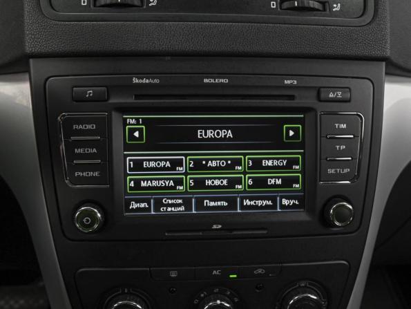Skoda Yeti I Рестайлинг с пробегом 2013 года, цена 985 000 рублей, 134031 км, внедорожник, Автокод Объявления