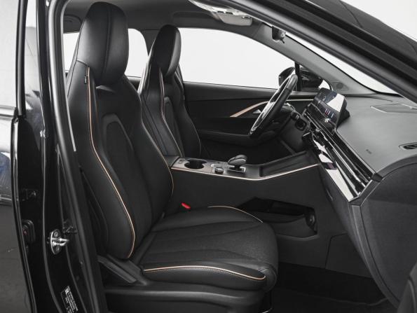 Omoda C5 I Рестайлинг с пробегом 2024 года, цена 1 837 886 рублей, 32036 км, внедорожник, Автокод Объявления