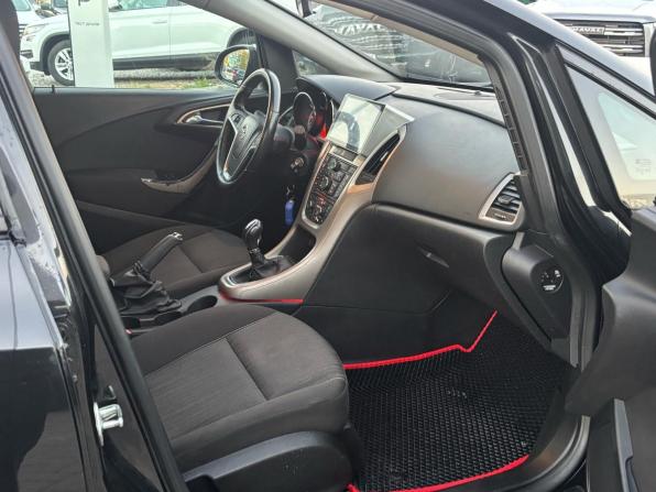 Opel Astra J с пробегом 2012 года, цена 725 000 рублей, 199275 км, хэтчбек, Автокод Объявления