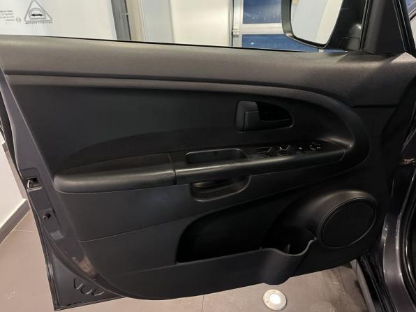 Kia Venga I с пробегом 2012 года, цена 925 000 рублей, 113440 км, компактвэн, Автокод Объявления