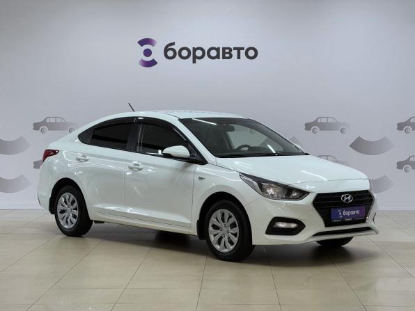 Hyundai Solaris II с пробегом 2017 года, цена 1 390 000 рублей, 82134 км, седан, Автокод Объявления