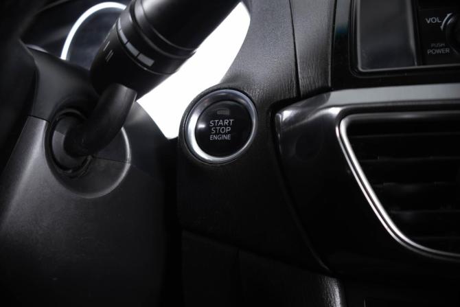 Mazda 6 III (GJ) с пробегом 2013 года, цена 1 029 000 рублей, 246258 км, седан, Автокод Объявления