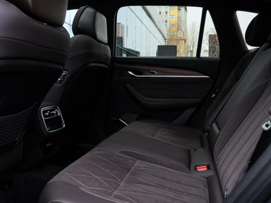 Geely Monjaro I Москва  - изображение 9