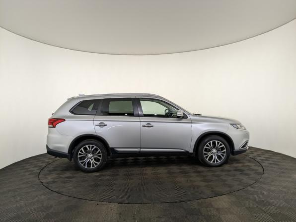 Mitsubishi Outlander III Рестайлинг 2 с пробегом 2017 года, цена 2 150 000 рублей, 113346 км, внедорожник, Автокод Объявления
