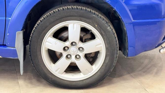 Mitsubishi Outlander I с пробегом 2007 года, цена 655 000 рублей, 242927 км, внедорожник, Автокод Объявления