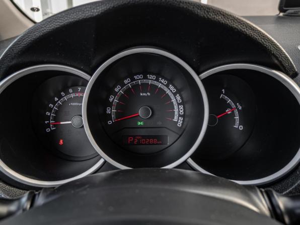 Kia Venga I с пробегом 2011 года, цена 910 000 рублей, 210288 км, компактвэн, Автокод Объявления