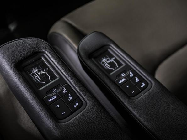 Kia Carnival IV Рестайлинг с пробегом 2025 года, цена 6 580 000 рублей, 7800 км, минивэн, Автокод Объявления