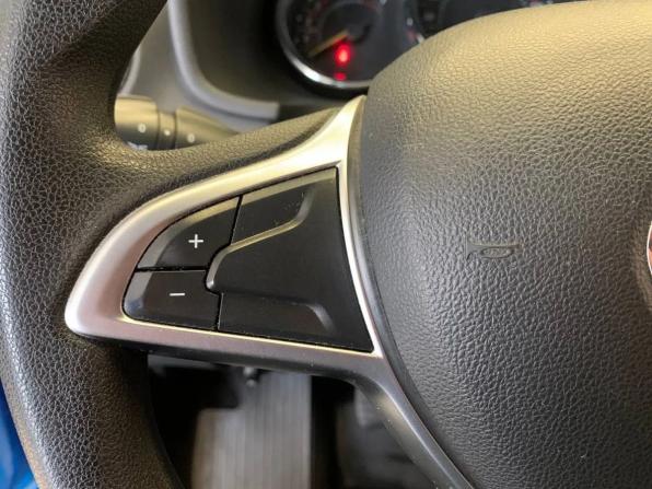 Renault Sandero II Рестайлинг с пробегом 2021 года, цена 1 350 000 рублей, 47619 км, хэтчбек, Автокод Объявления