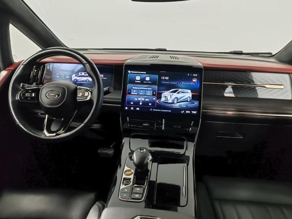 GAC M8 с пробегом 2024 года, цена 4 299 000 рублей, 53943 км, минивэн, Автокод Объявления