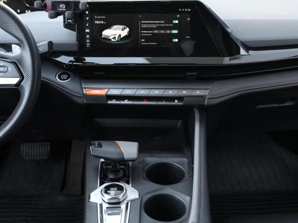 Changan UNI-V I с пробегом 2023 года, цена 2 049 000 рублей, 95616 км, лифтбек, Автокод Объявления