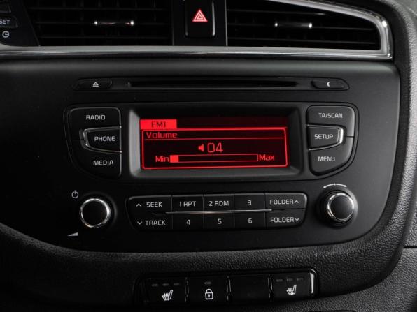 Kia Ceed II Рестайлинг с пробегом 2016 года, цена 990 000 рублей, 170305 км, хэтчбек, Автокод Объявления