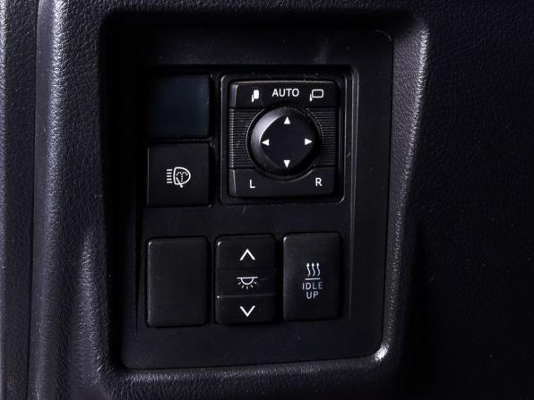 Toyota Land Cruiser Prado 150 Series Рестайлинг 2 с пробегом 2017 года, цена 4 240 000 рублей, 205855 км, внедорожник, Автокод Объявления