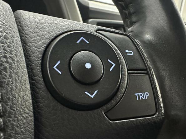 Toyota RAV4 IV (XA40) Рестайлинг с пробегом 2018 года, цена 2 644 990 рублей, 95418 км, внедорожник, Автокод Объявления