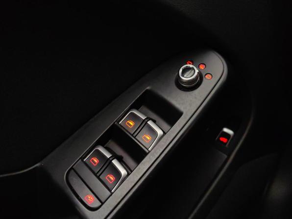 Audi A4 IV (B8) Рестайлинг с пробегом 2014 года, цена 1 099 000 рублей, 142000 км, седан, Автокод Объявления
