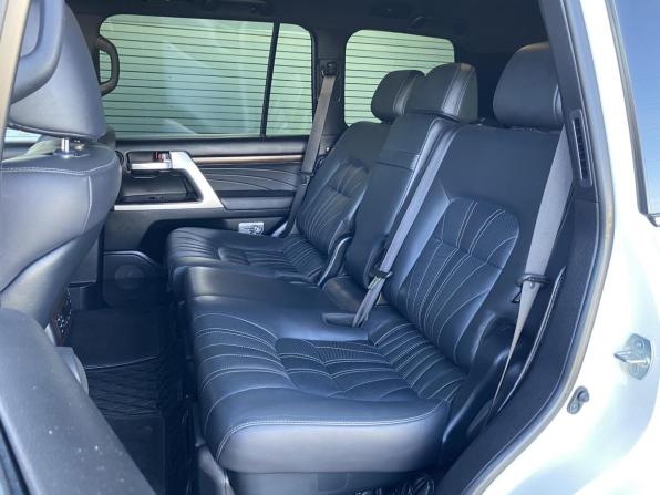 Toyota Land Cruiser 200 Series Рестайлинг 2 с пробегом 2018 года, цена 7 549 000 рублей, 228077 км, внедорожник, Автокод Объявления
