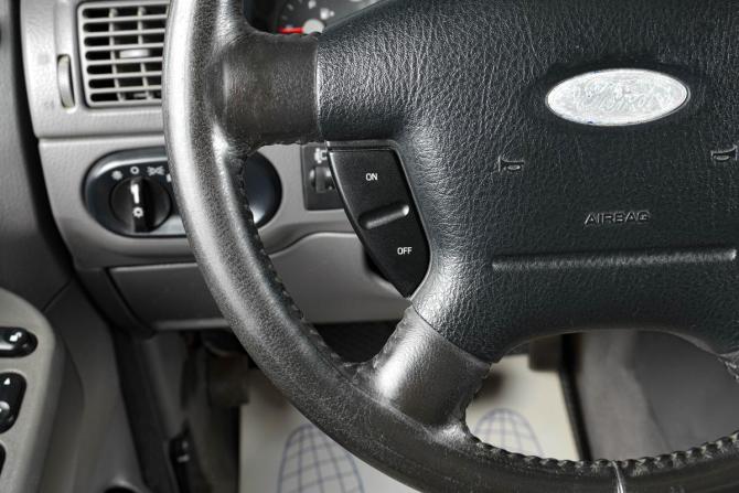Ford Explorer III с пробегом 2004 года, цена 1 049 000 рублей, 250000 км, внедорожник, Автокод Объявления