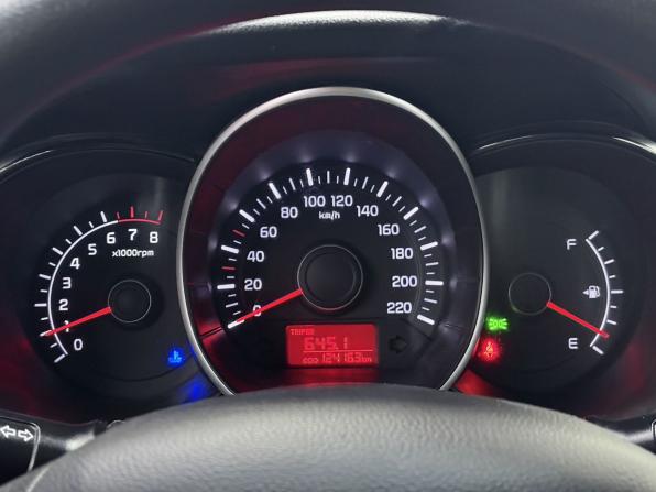 Kia Rio III с пробегом 2014 года, цена 935 000 рублей, 124163 км, хэтчбек, Автокод Объявления